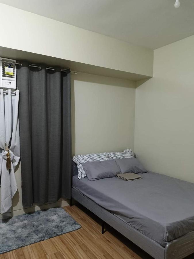Budget Accommodation Holland Park Condominium Southwoods Binan Laguna Jalang Exterior foto